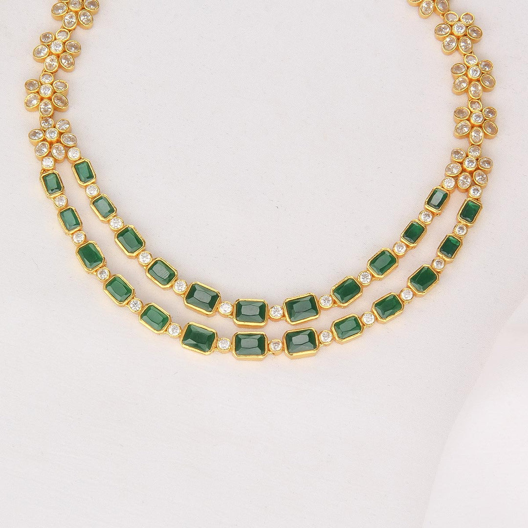 Varnitha Stone Short Necklace