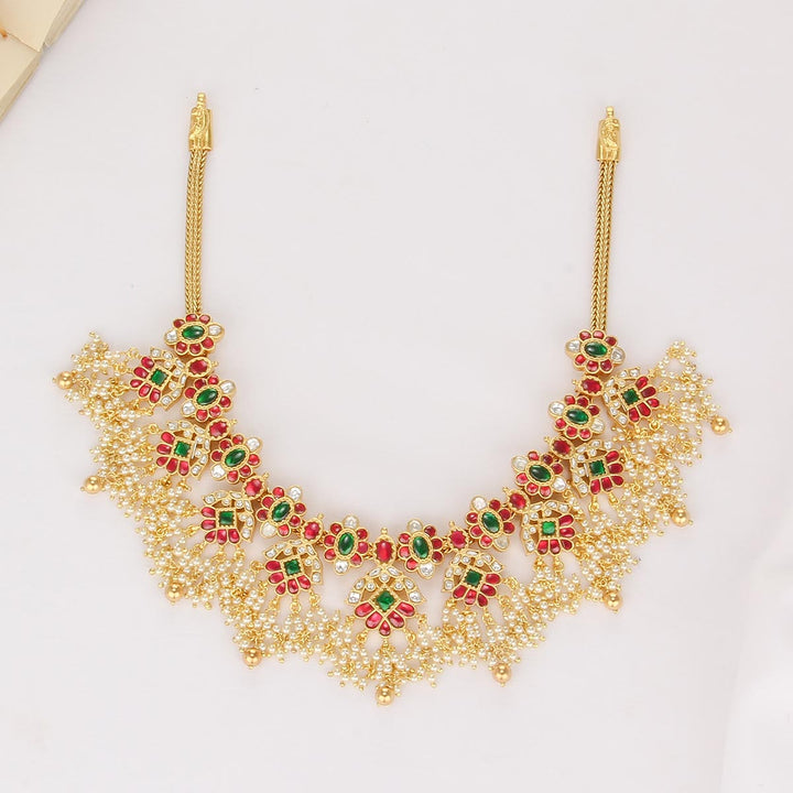 Chic & Fabulous Kundan Short Necklace
