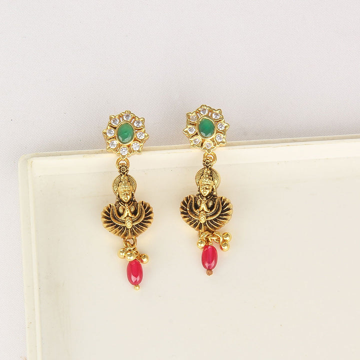 Vibrant Nagas Short Necklace Set