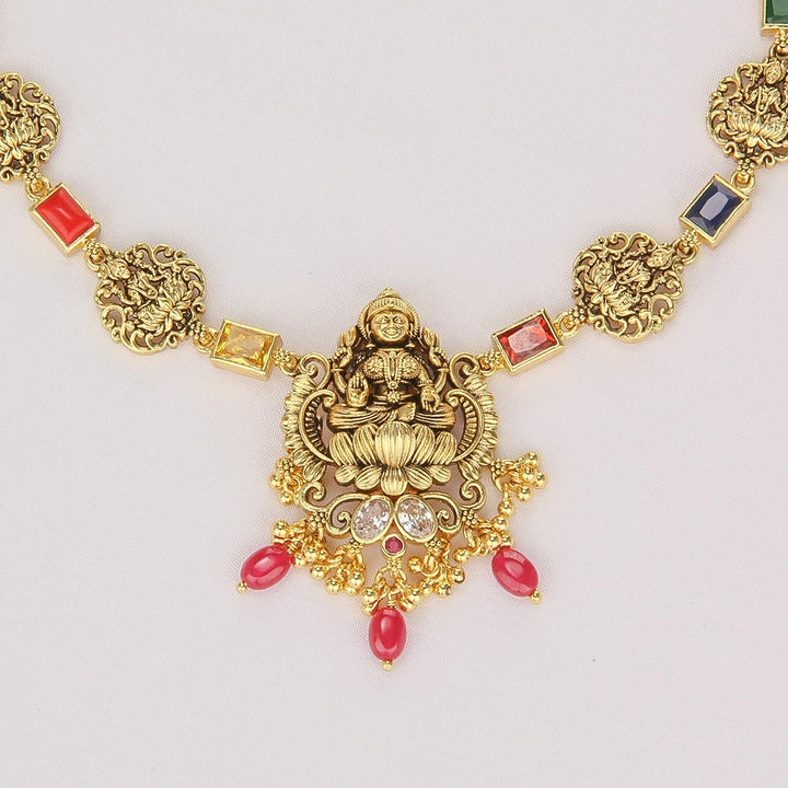 Empress Glow Nagas Short Necklace