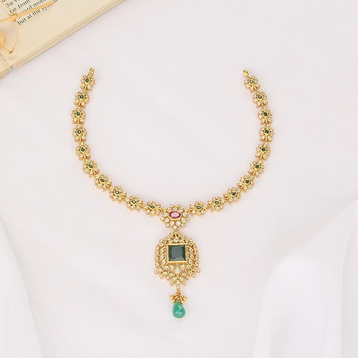 Classic Glow Short Necklace