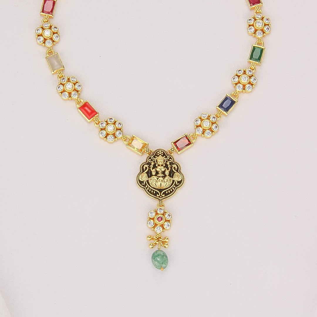 Fabulous Charm Nagas Short Necklace