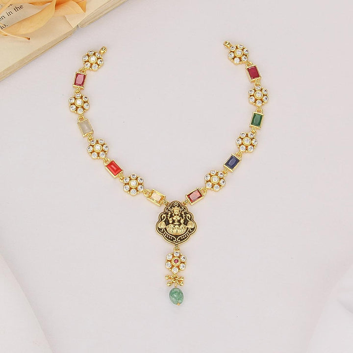 Fabulous Charm Nagas Short Necklace
