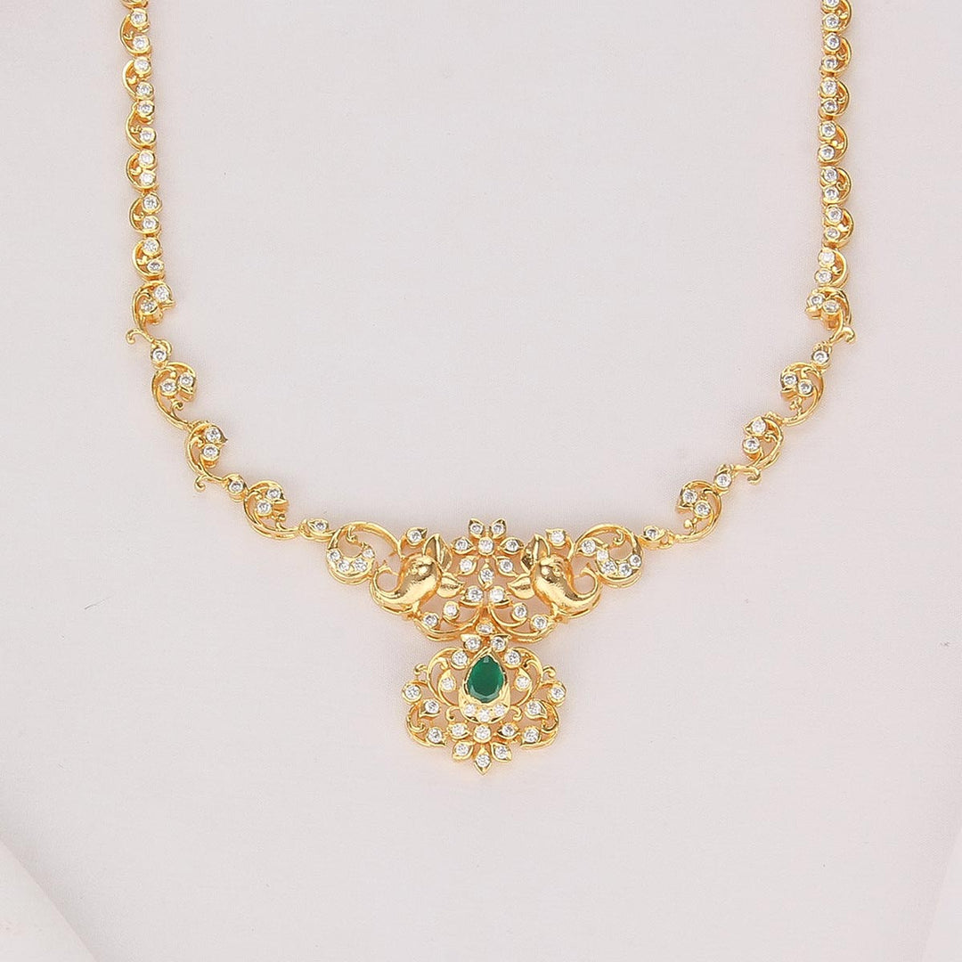 Glitz Diamond Design Short Necklace