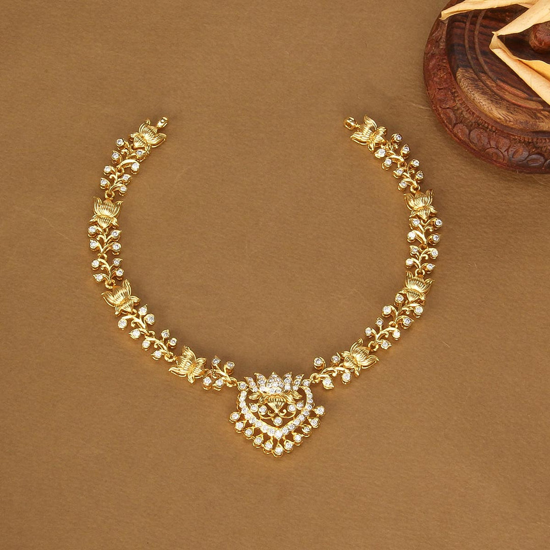 Ziyan Diamond Design Short Necklace
