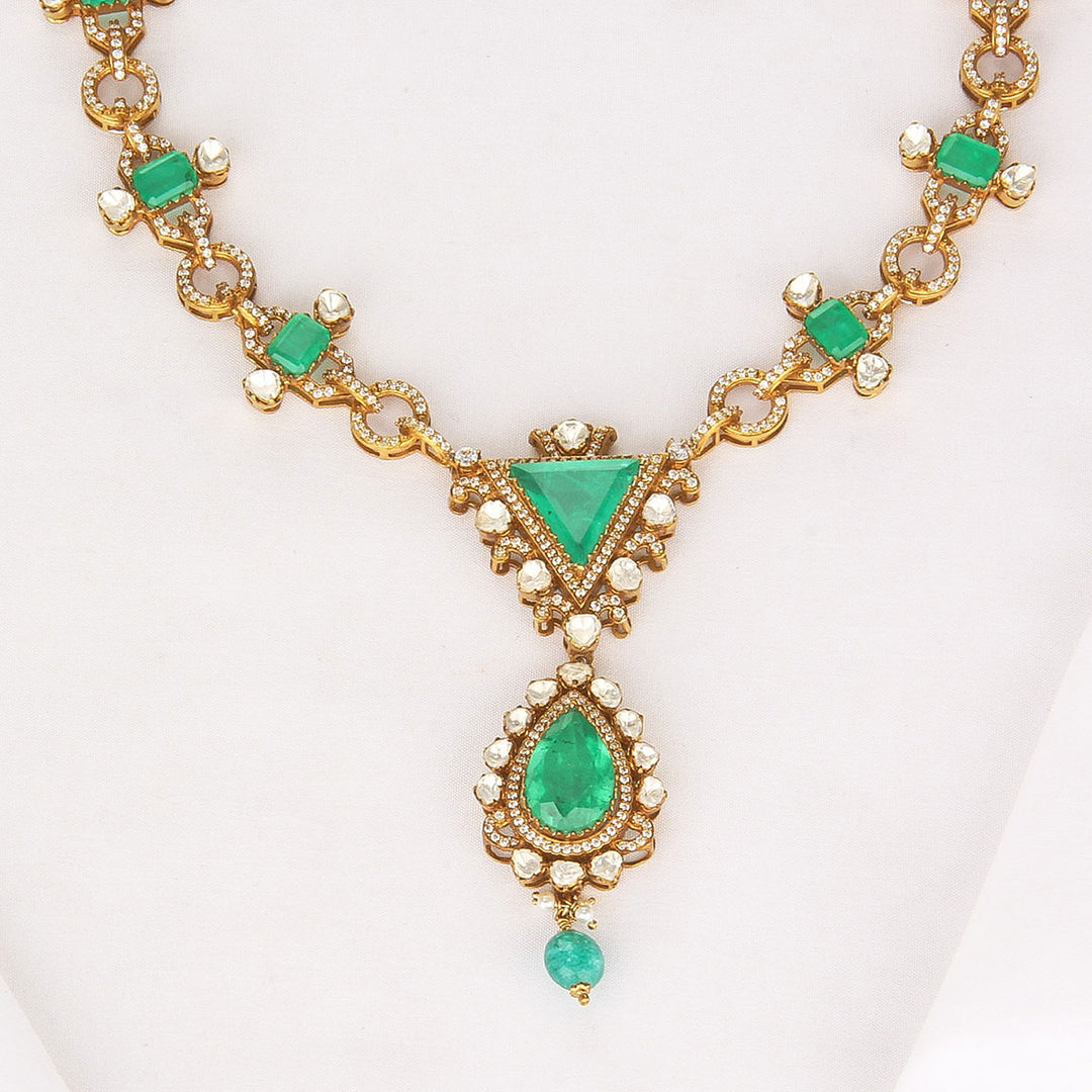 Livitha Short Necklace