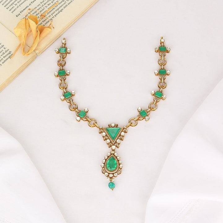 Livitha Short Necklace