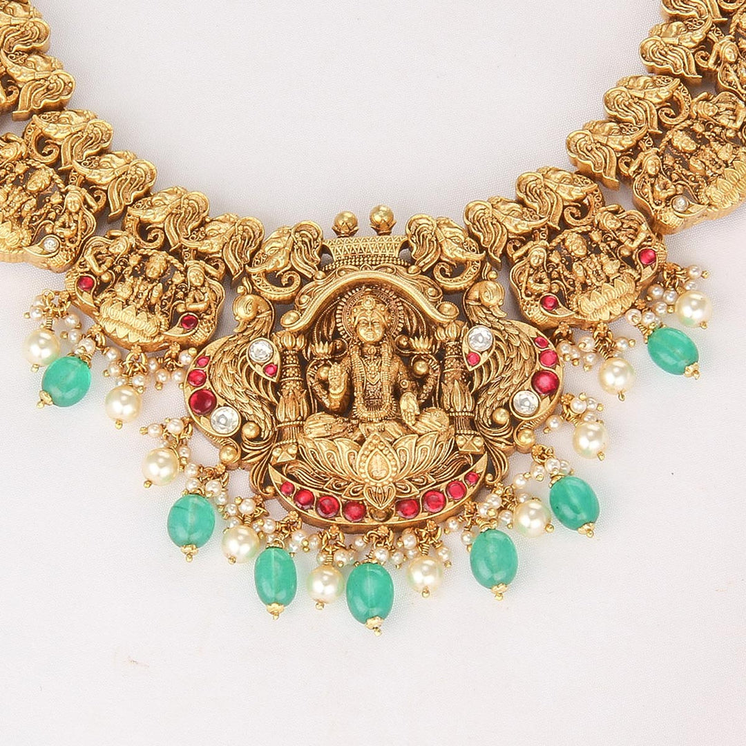 Yashmikha Nagas Short Necklace