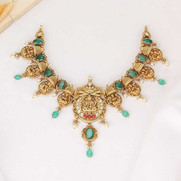 Grandeur Nagas Short Necklace