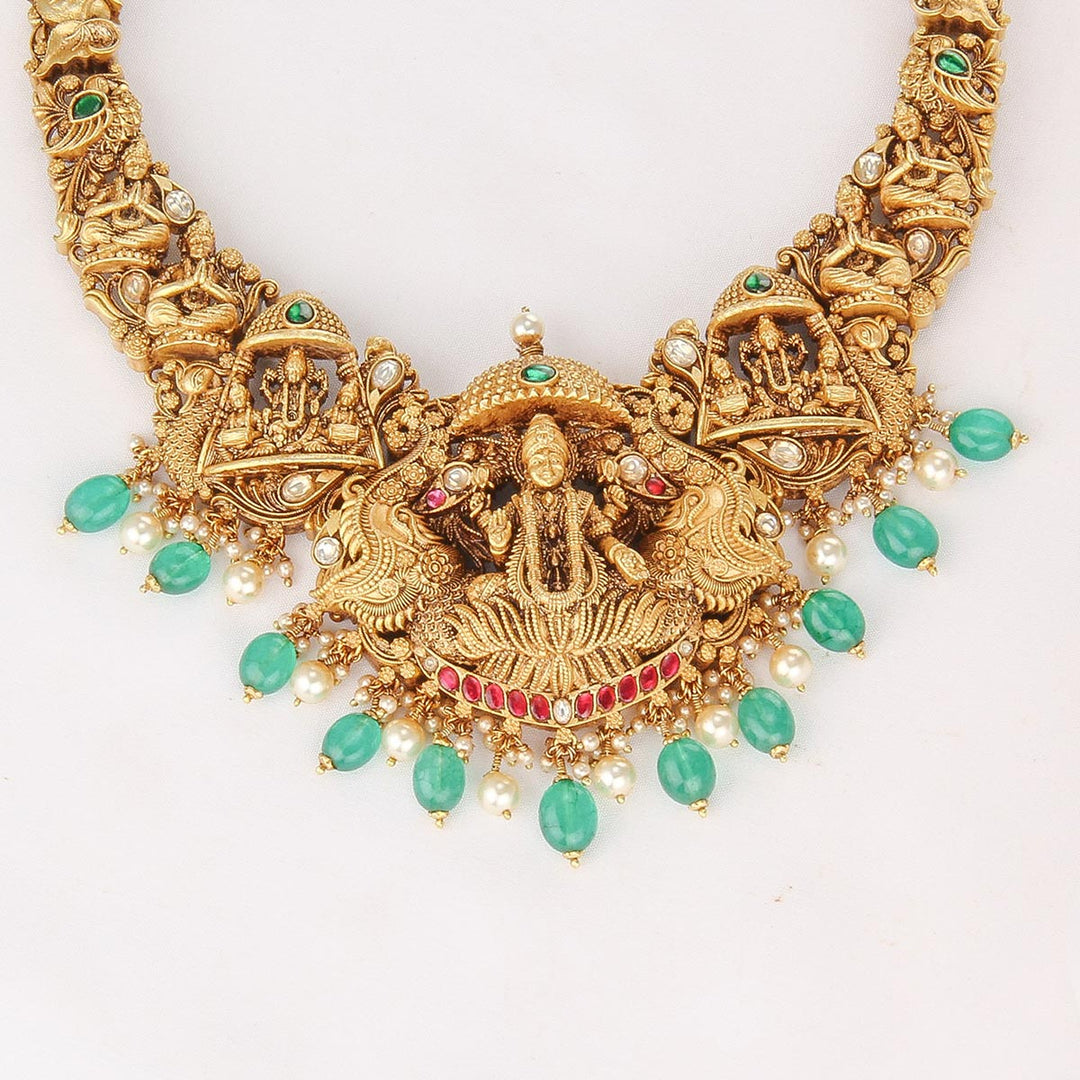 Luxurious Nagas Short Necklace