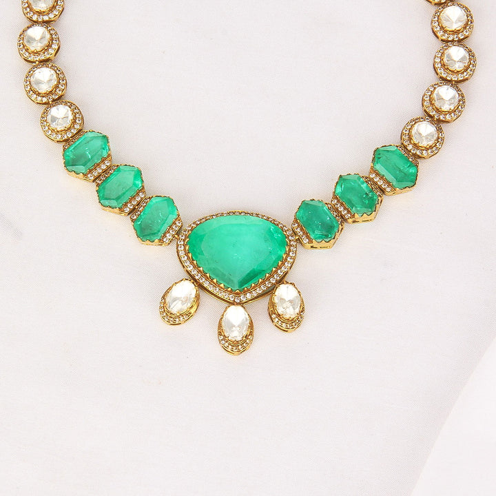 Jivikha Short Necklace