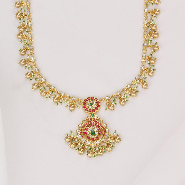 Golden Glow Kundan Short Necklace