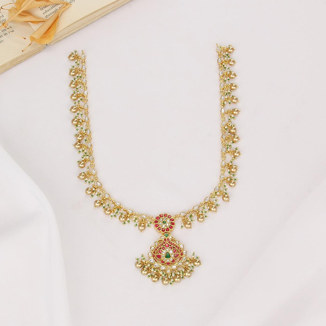 Golden Glow Kundan Short Necklace