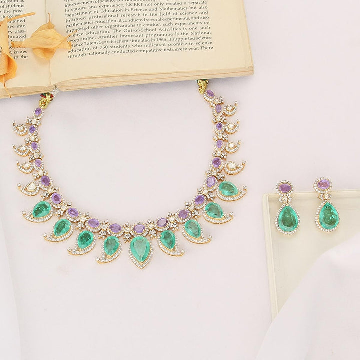 Arunikha Short Necklace Set
