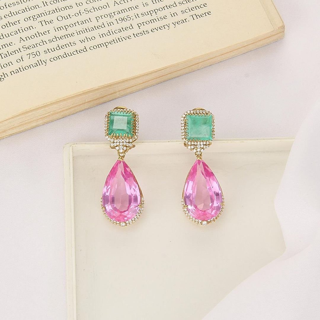 Vithara Short Necklace Set