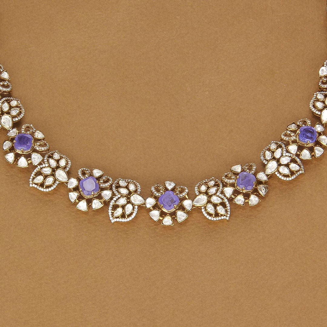 Hershitha Victorian Short Necklace Set