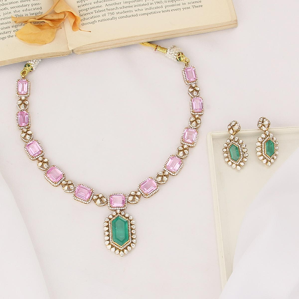 Nithika Short Necklace Set – The Amethyst Store