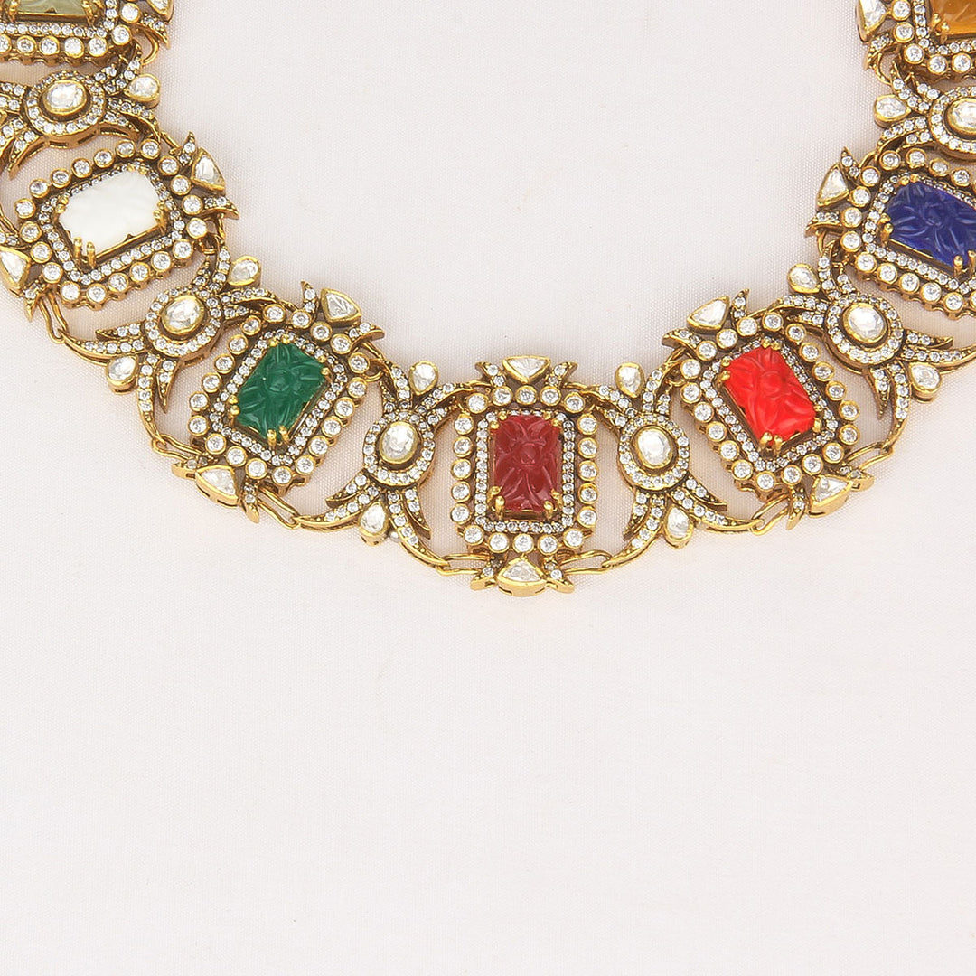 Vidhana Short Necklace Set