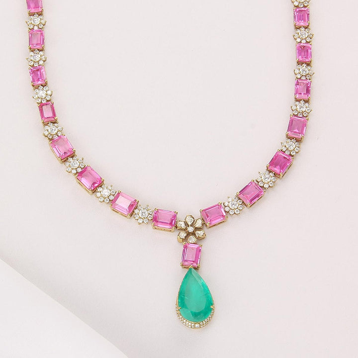 Trendy Glow Short Necklace Set