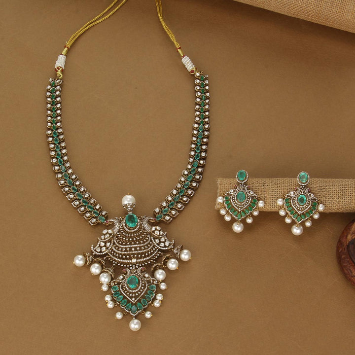 Luxurious Victorian Long Necklace Set