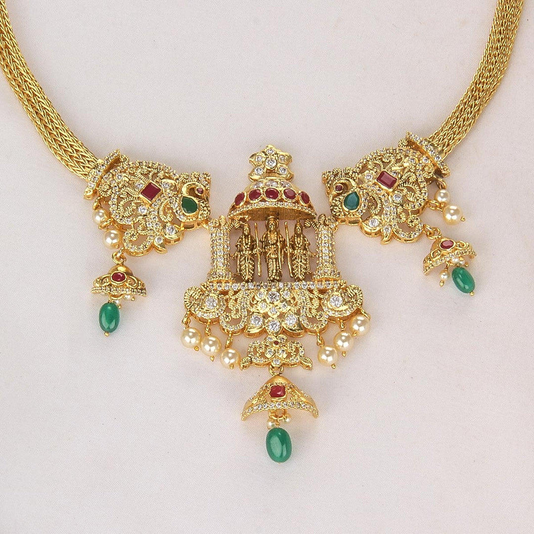 Grandeur Luxe Pakshi Short Necklace