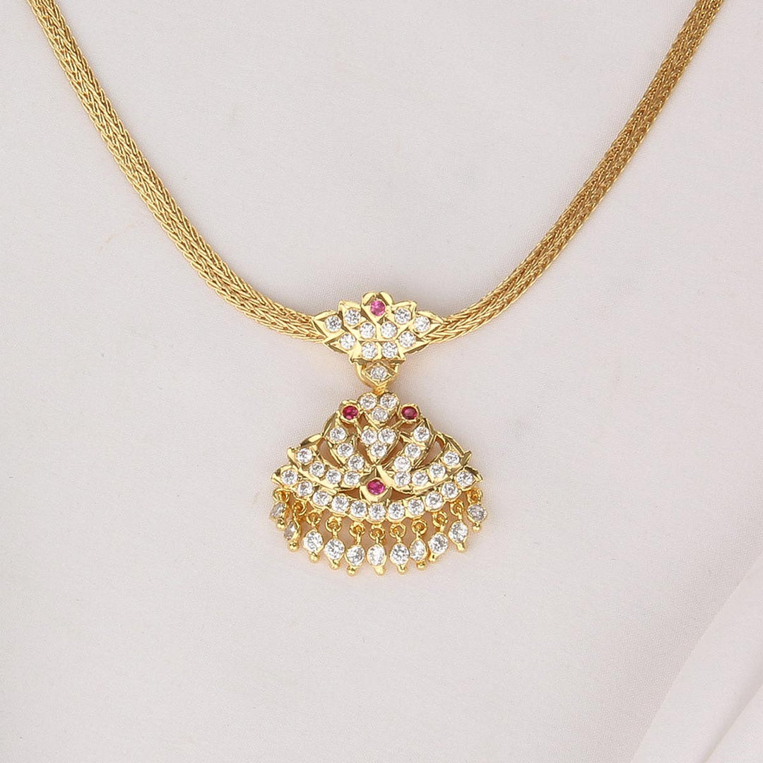 Attractive Attigai Necklace