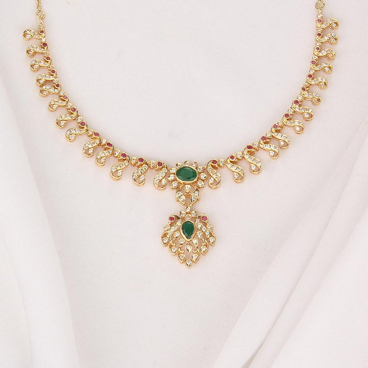Sandhiya Short Necklace