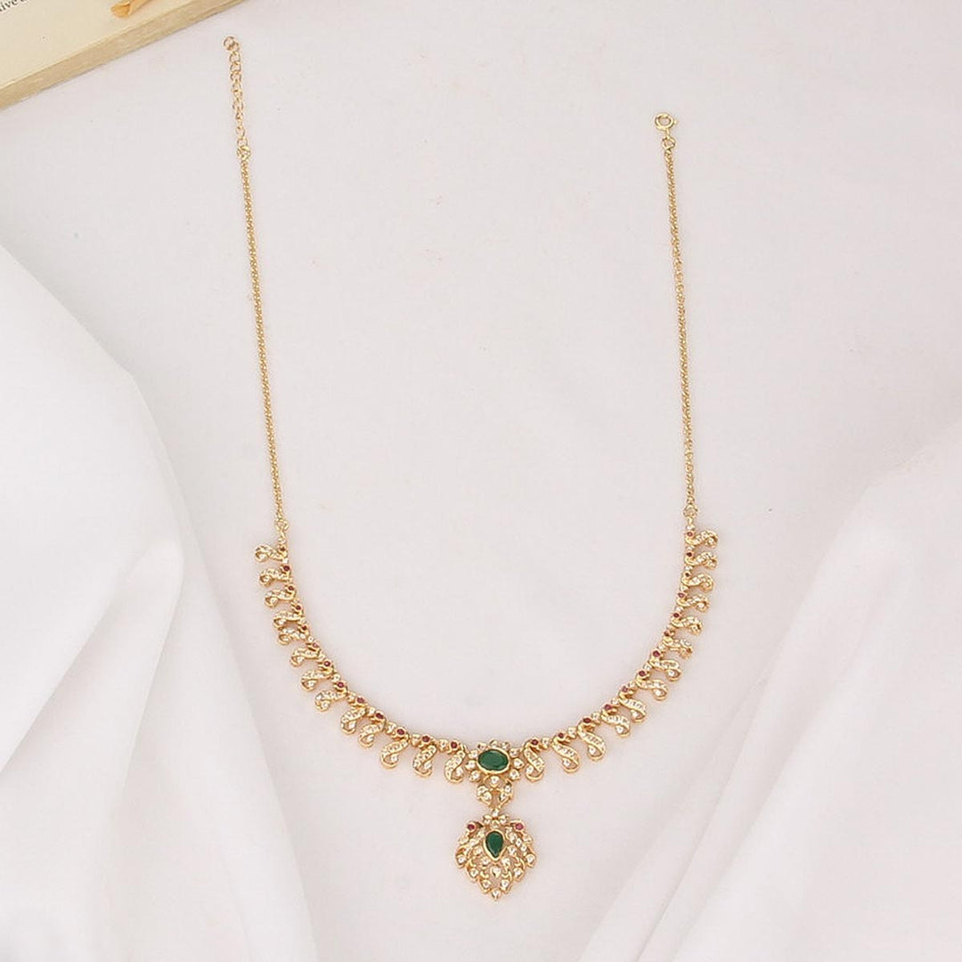 Sandhiya Short Necklace