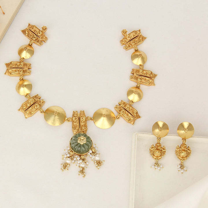 Traditional Boho Short Necklace Set