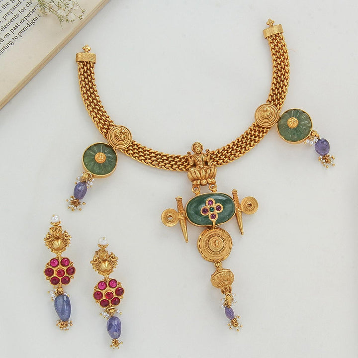 Catching Boho Short Necklace Set