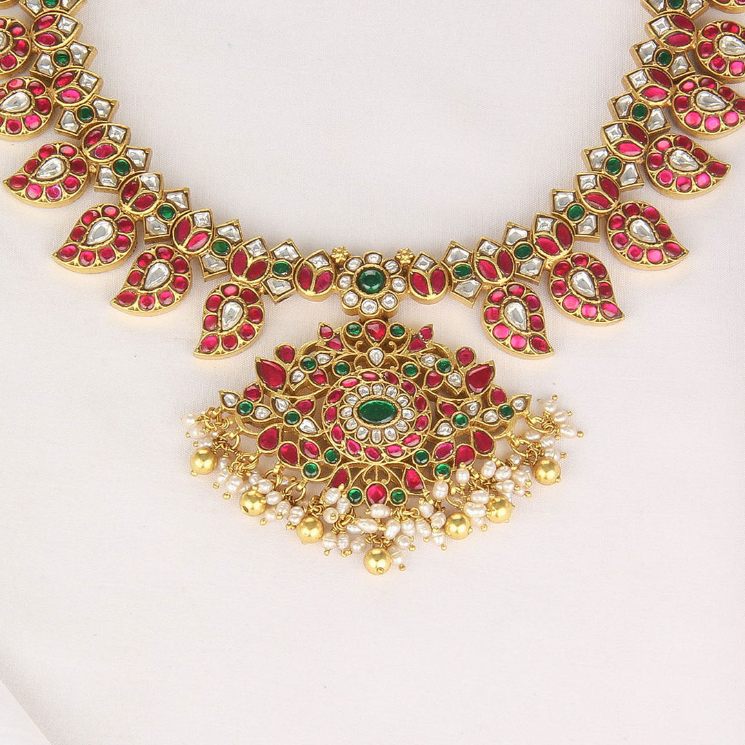 Ranjani Kundan Short Necklace
