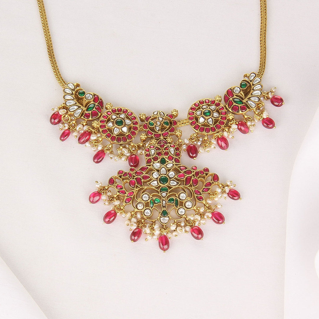 Trivya Kundan Short Necklace