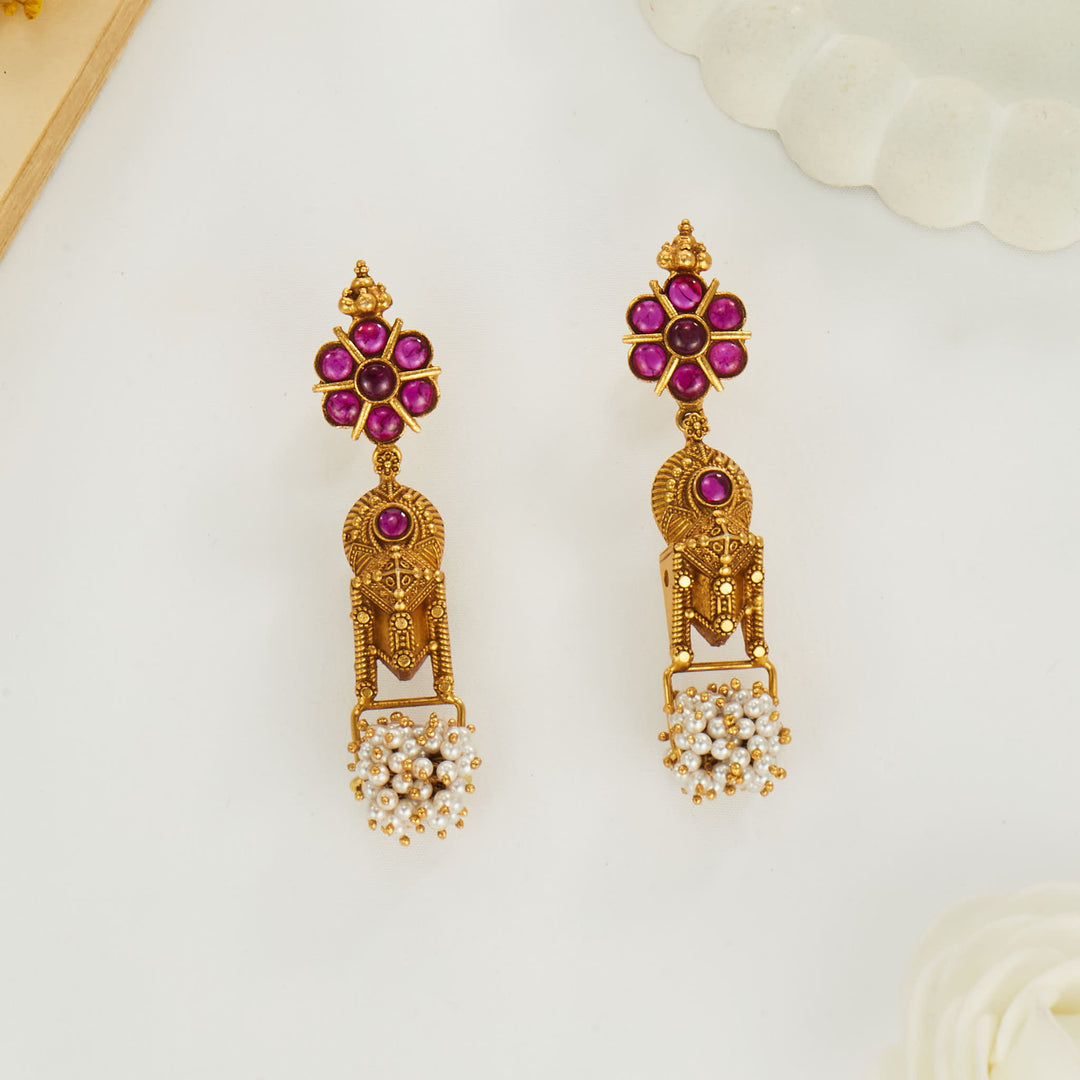 Yathvika Short Necklace Set