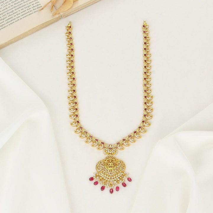Vedhika Long Necklace