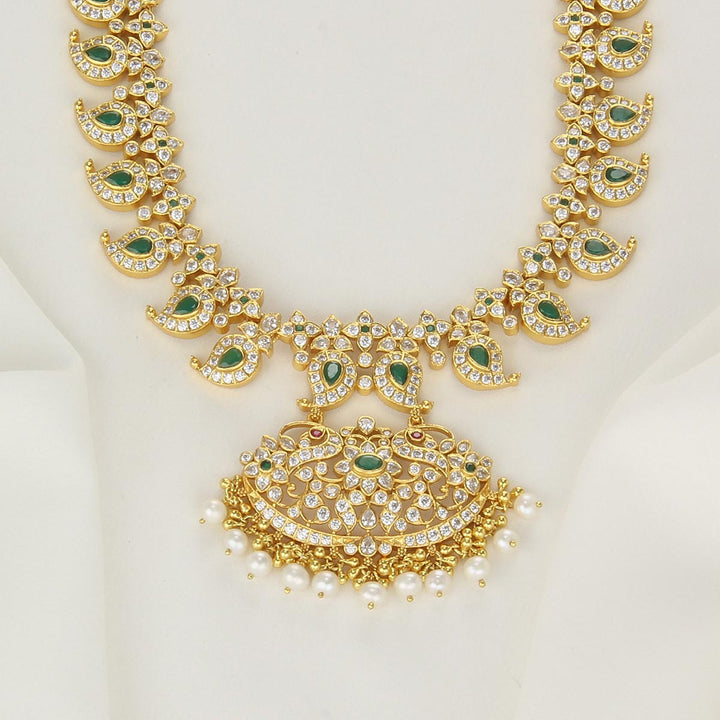 Vedhika Long Necklace