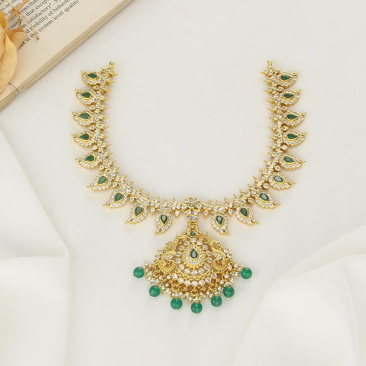 Yariga Short Necklace