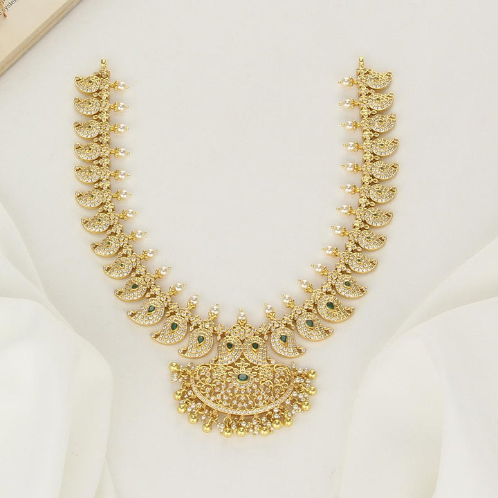 Vikash Short Necklace