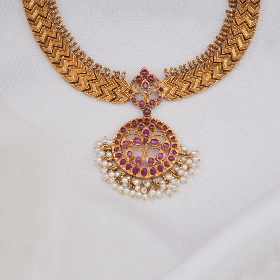 Chic & Trendy Boho Short Necklace Set