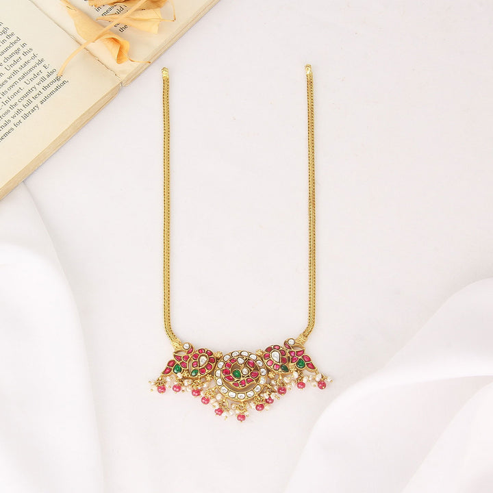 Kavishkha Kundan Short Necklace