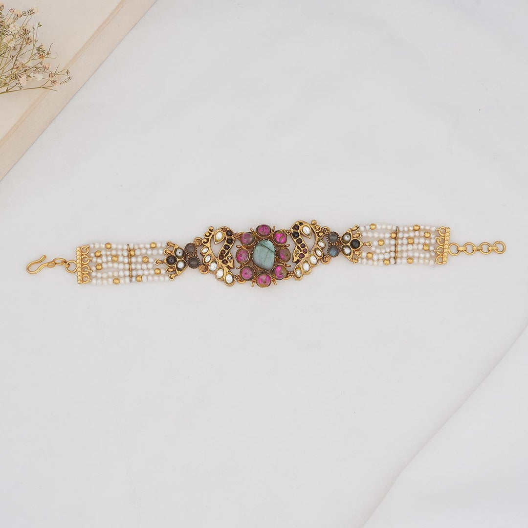 Stunning Look Choker Necklace