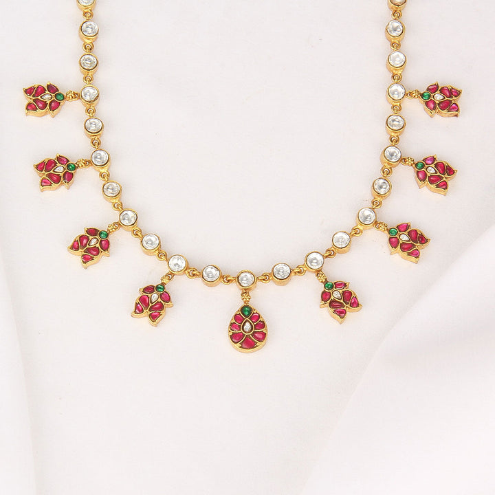 Rashiya Kundan Short Necklace
