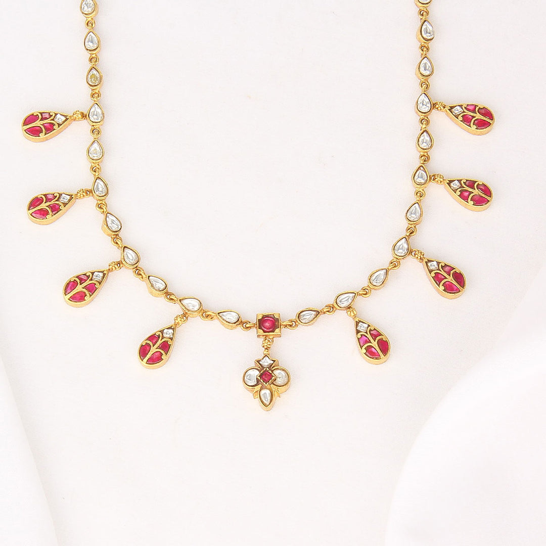 Lahina Kundan Short Necklace