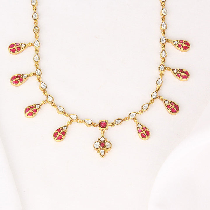 Lahina Kundan Short Necklace