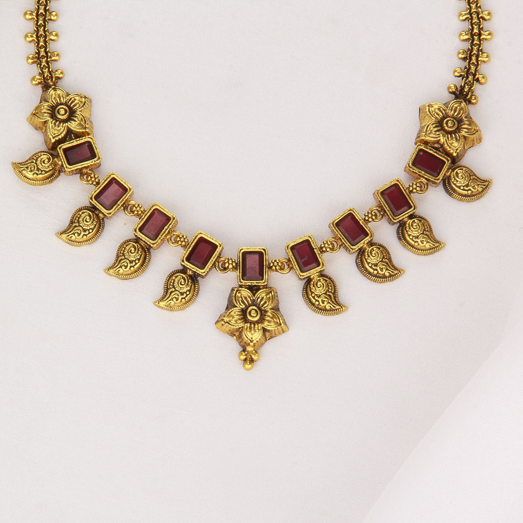 Charming Nagas Short Necklace