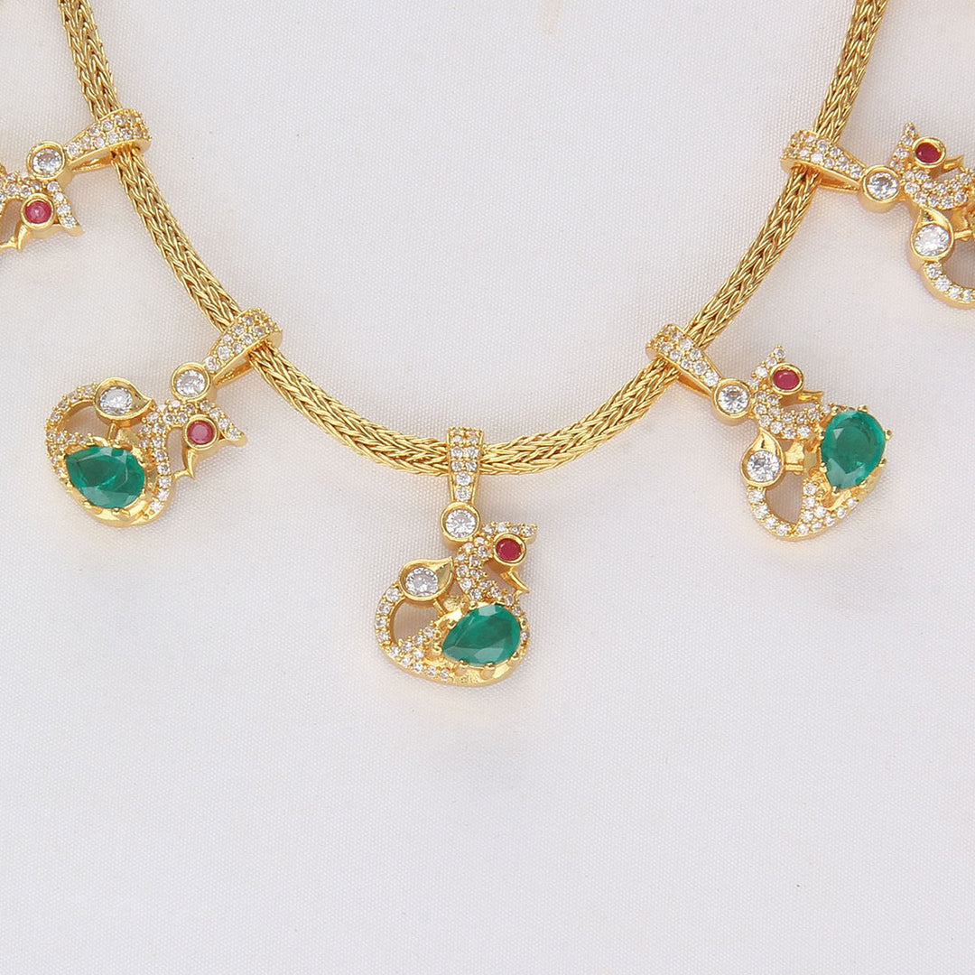 Amazing Short Necklace Set
