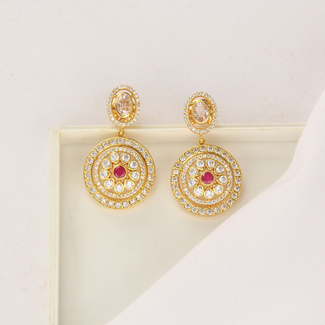 Luxurious Short Necklace Set