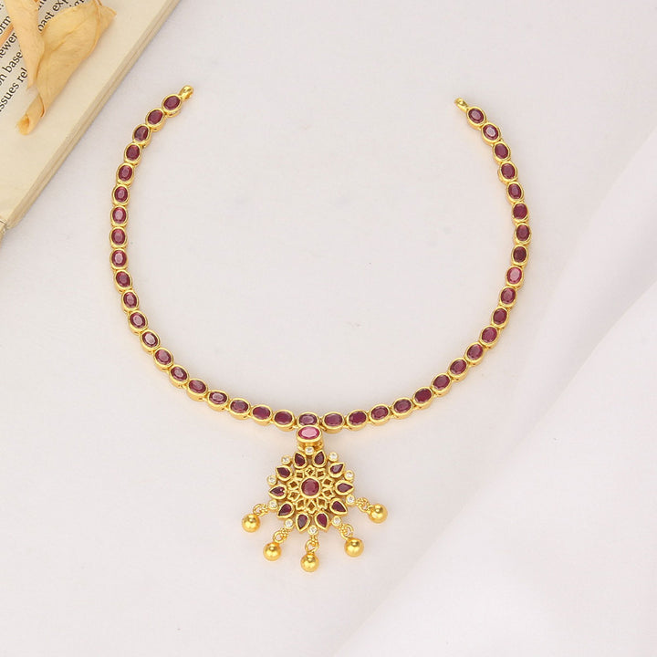 Pavithra Reversible Short Necklace