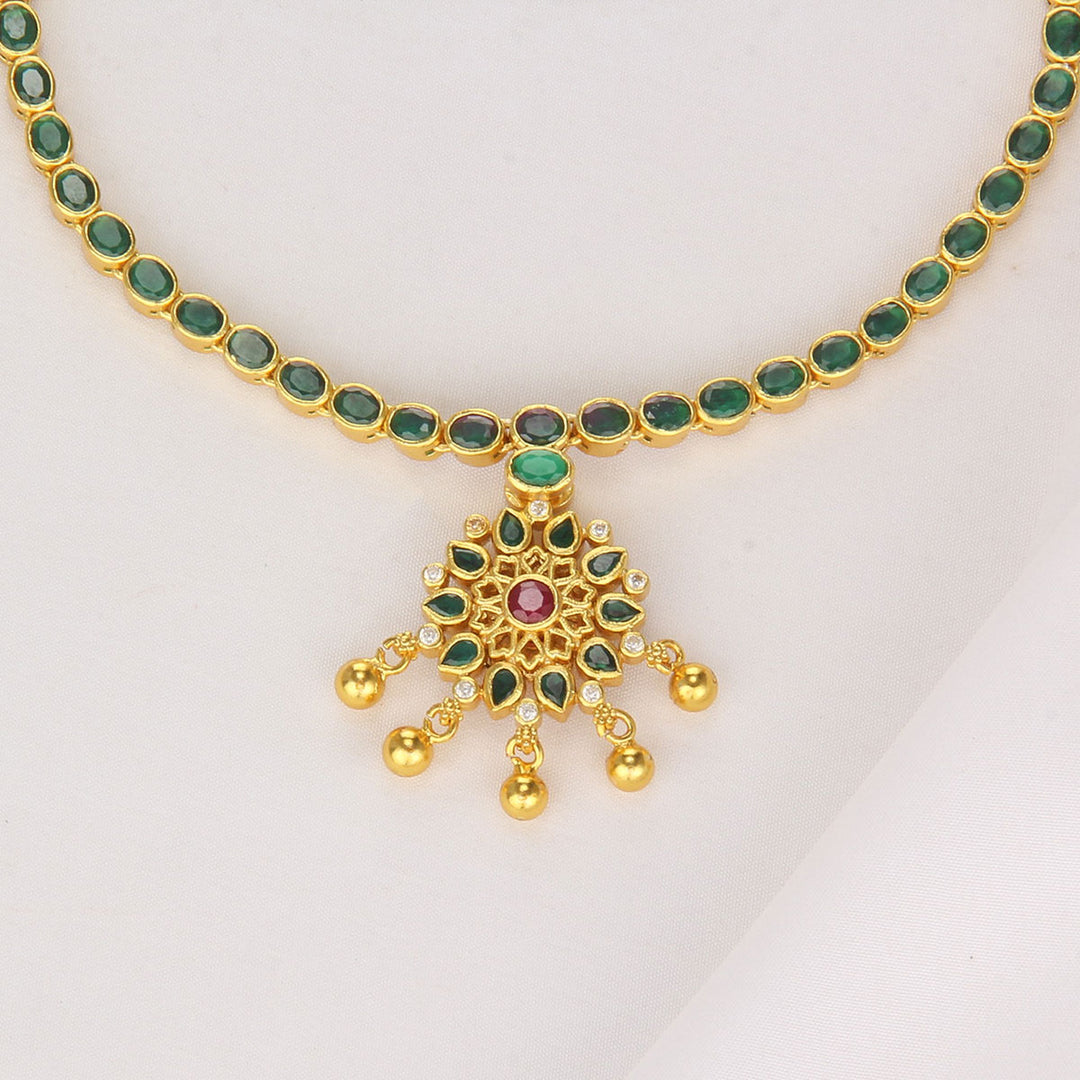Pavithra Reversible Short Necklace