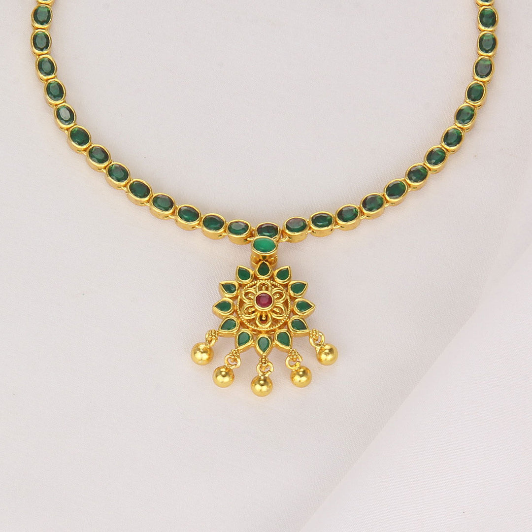 Shanvikha Reversible Short Necklace