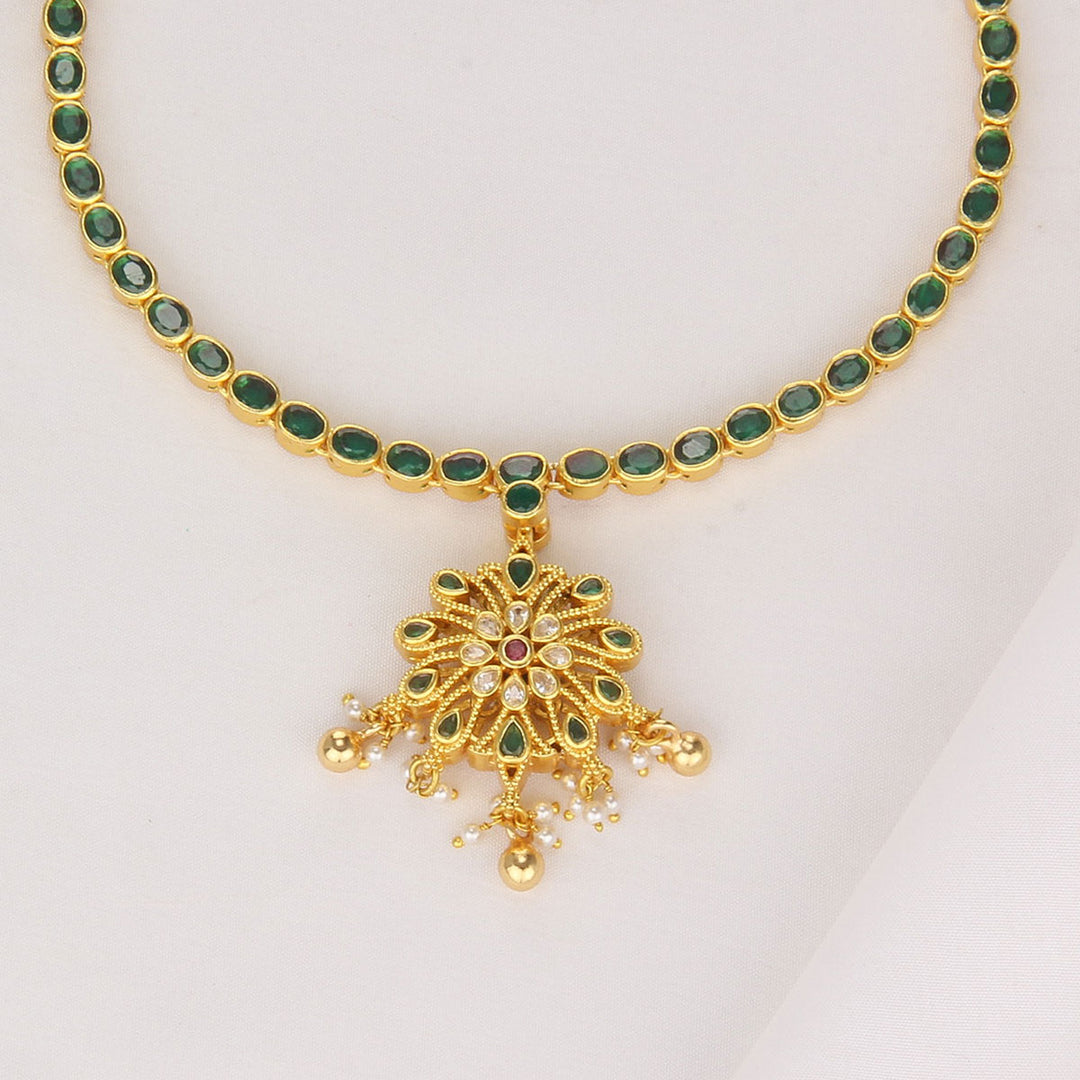 Aadhirai Reversible Short Necklace